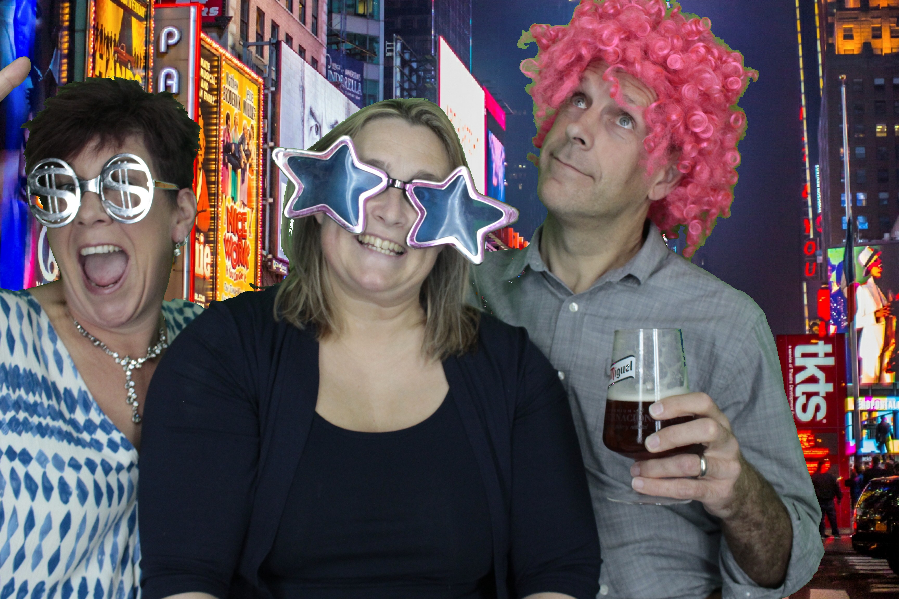 Helen’s 40th Birthday | View more photos from the event at gallery.myphotoboothexperience.co.uk/u/MyPhotoBoothExperienceLtd/Helen’s-40th-Birthday